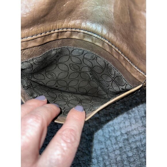 FOSSIL Brown Distressed Leather Large Crossbody Folding Handbag - Picture 12 of 16